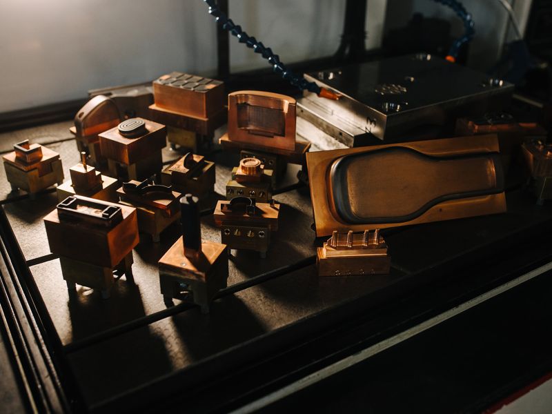 Verschiedene Kupferelektroden für das Senkerodieren – präzise gefertigt bei Metalltechnik Börde.